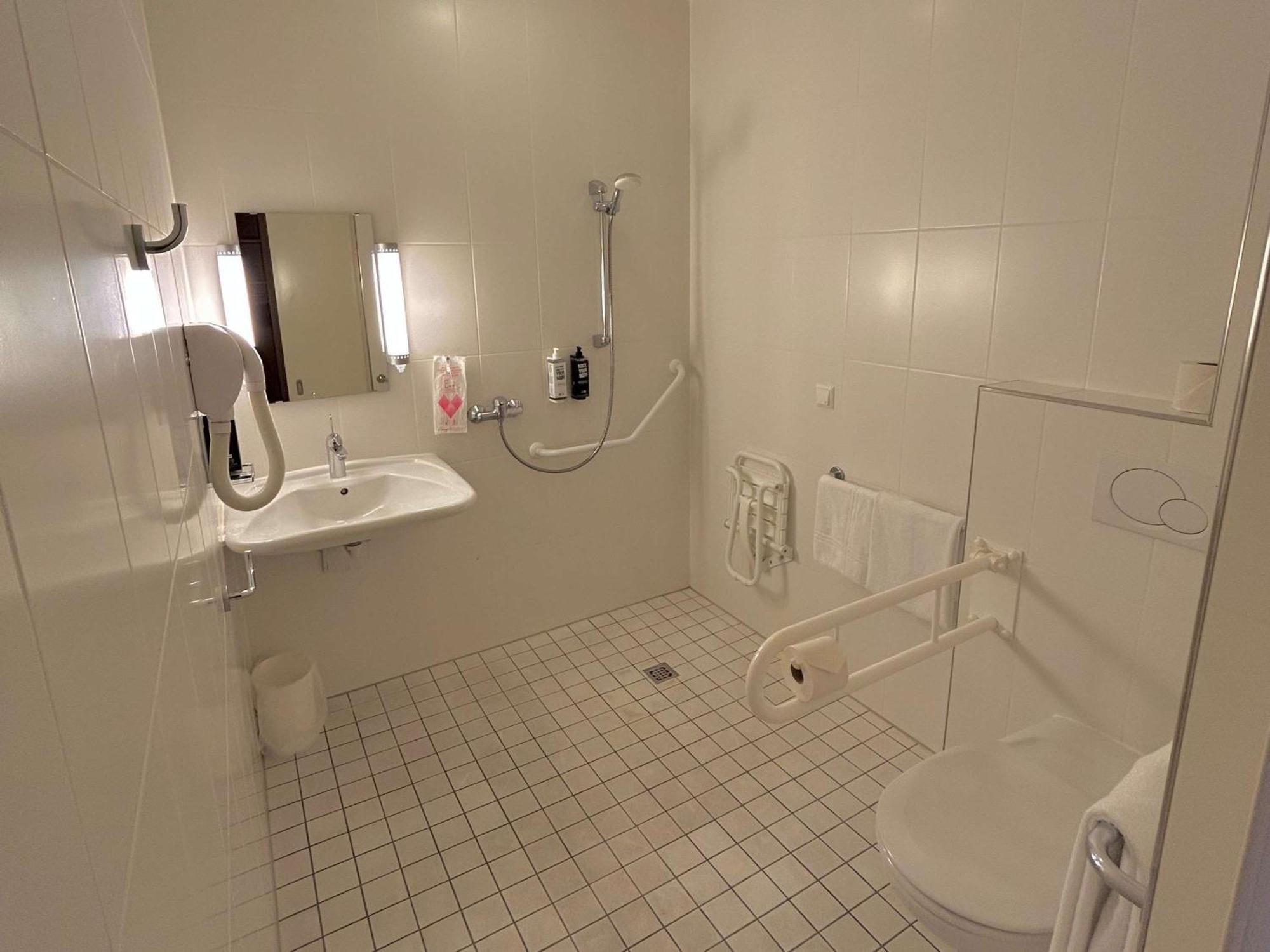 Ibis Esch Belval Hotel Eksteriør billede