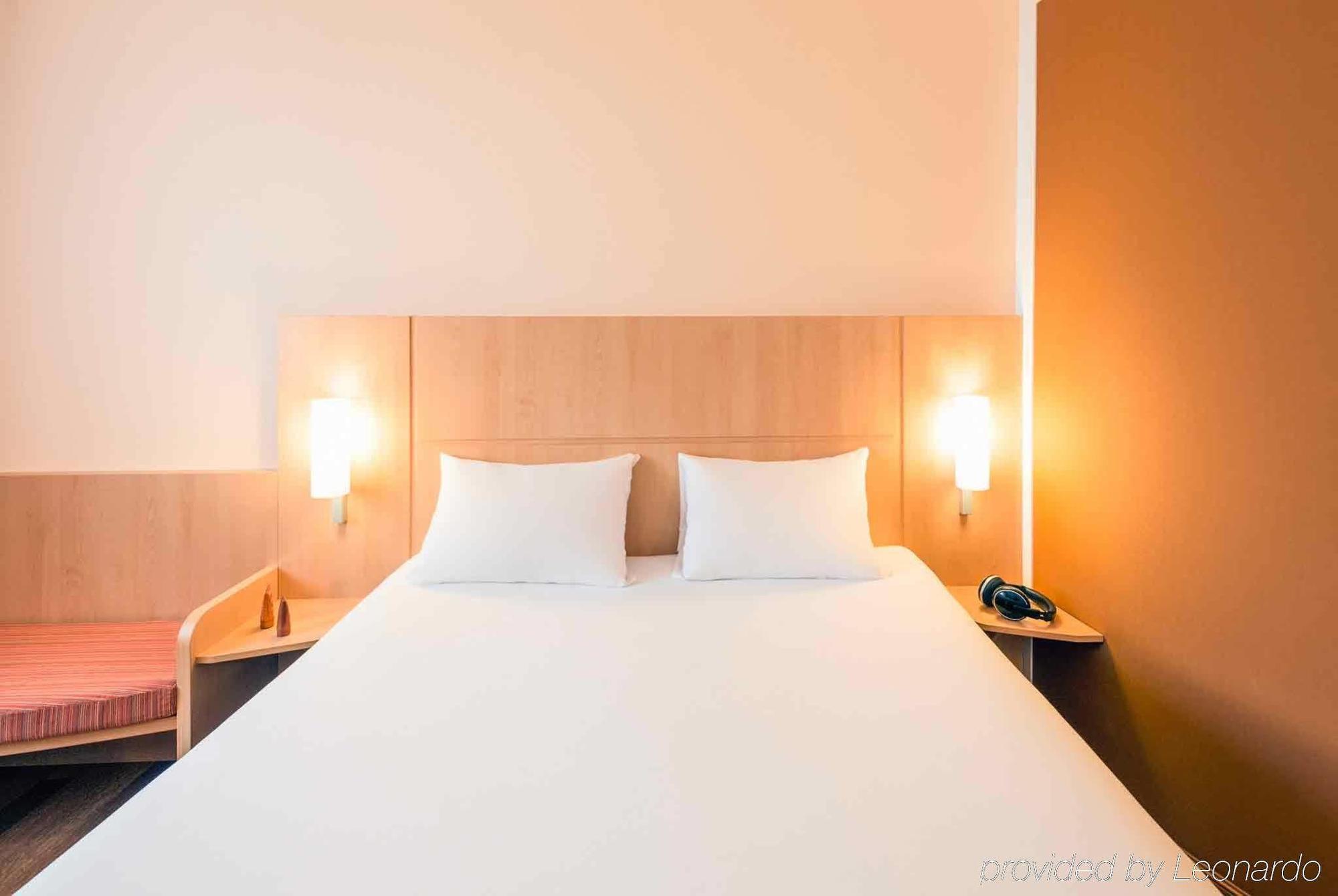 Ibis Esch Belval Hotel Eksteriør billede